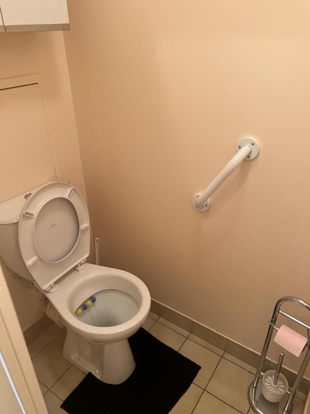 Champion Suites サルセル エクステリア 写真